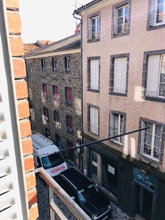 Appartement Cosy En Ville Haute Saint-Flour  Exterior photo
